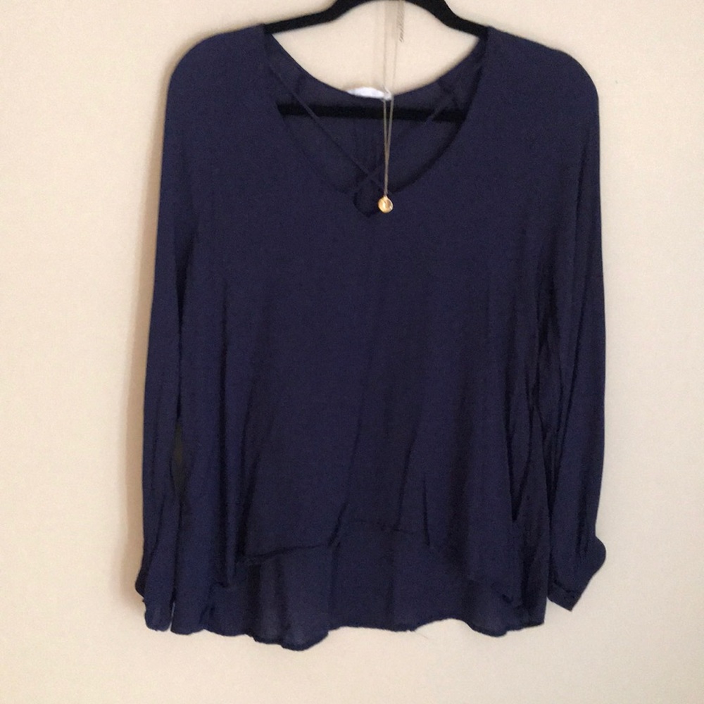 Gorgeous navy top